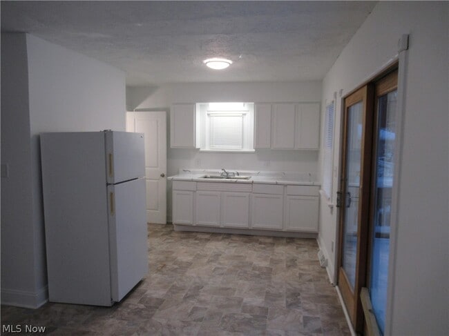 Building Photo - 4482 Liberty Rd