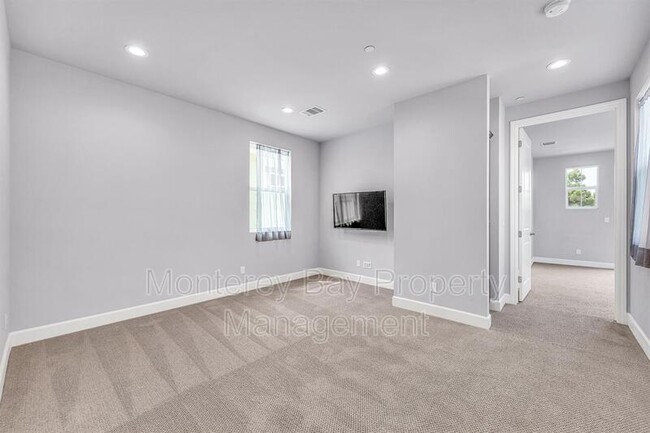 Building Photo - 589 Rosa Monte Wy