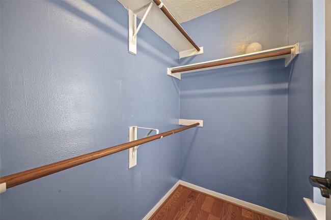 Building Photo - 4218 Meadowchase Ln