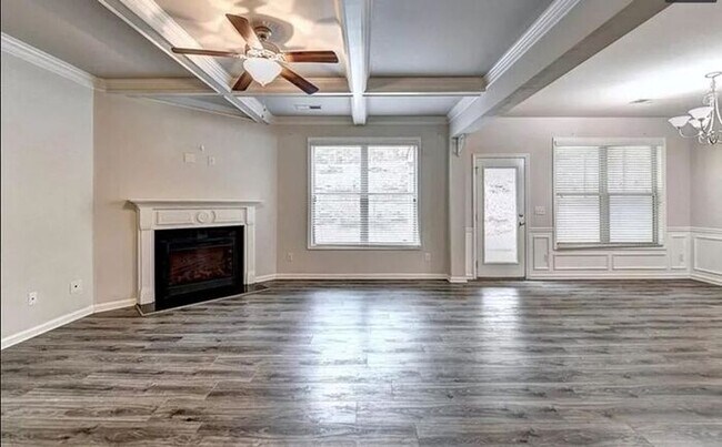 Building Photo - 5076 Apple Grove Rd NE