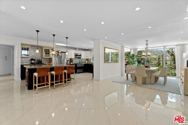 Building Photo - 1743 Stone Canyon Rd