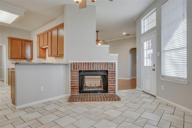 Building Photo - 2711 Summerwood