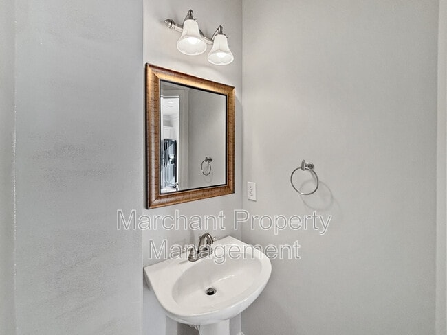 Building Photo - 311 Pampas Ct