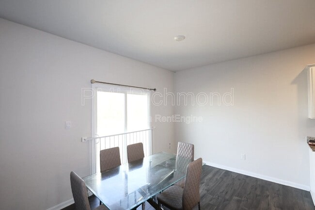 Building Photo - 7001 Batten Ct