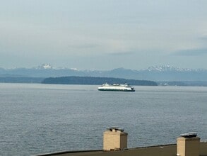 Building Photo - West Seattle Waterfront Condominium ~ West Beach Condominium