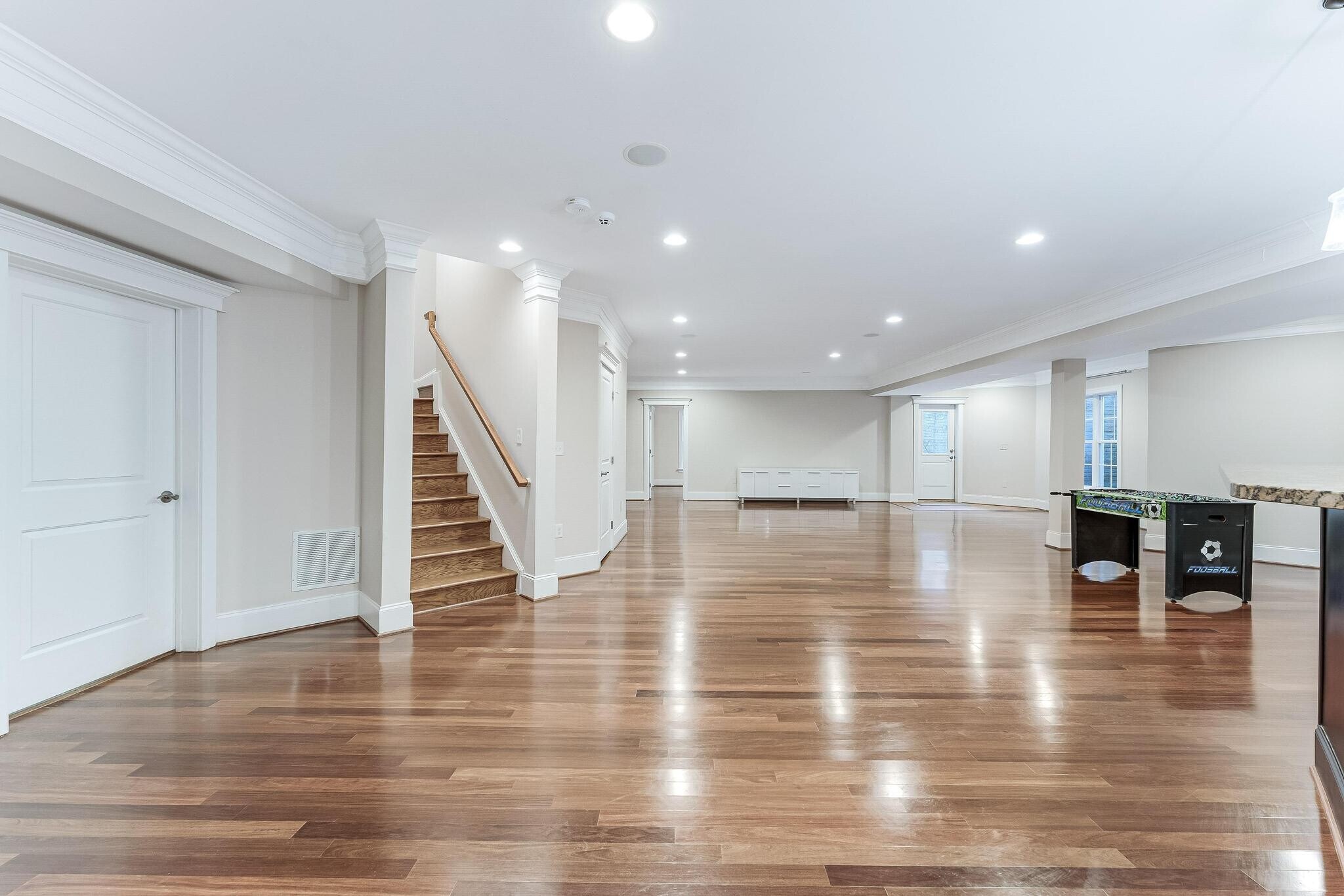 Building Photo - 829 Golden Arrow St