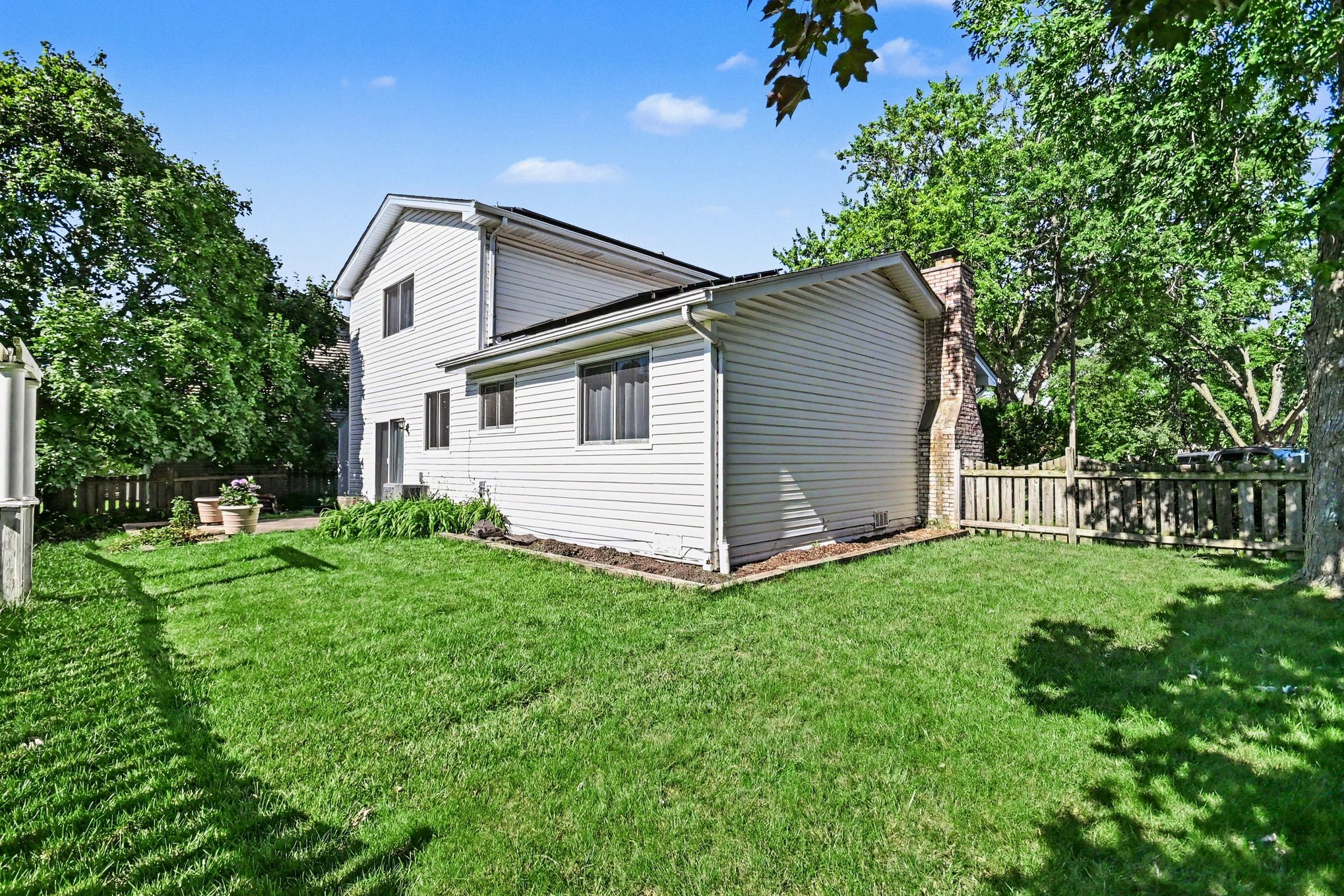 Building Photo - 7 Blue Jay Ct