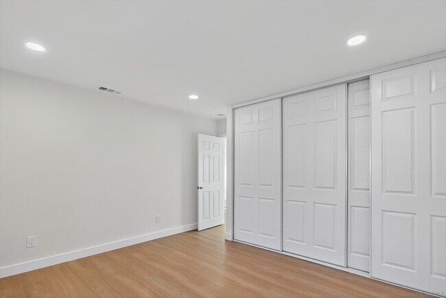 Building Photo - 4060 Rosarita Dr