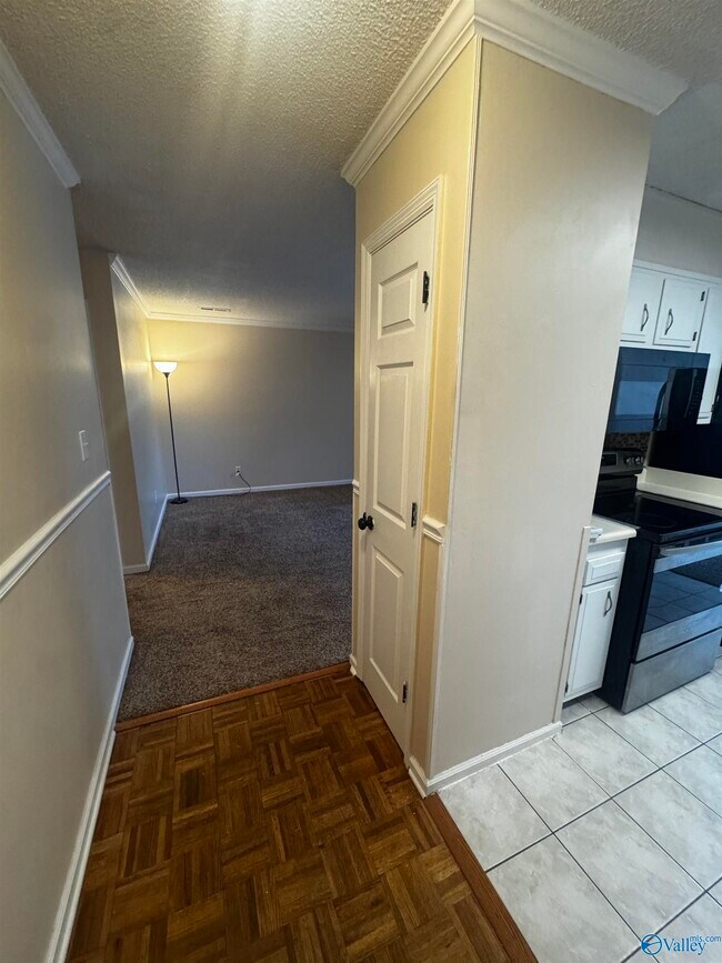 Building Photo - 1307 Liberty Dr