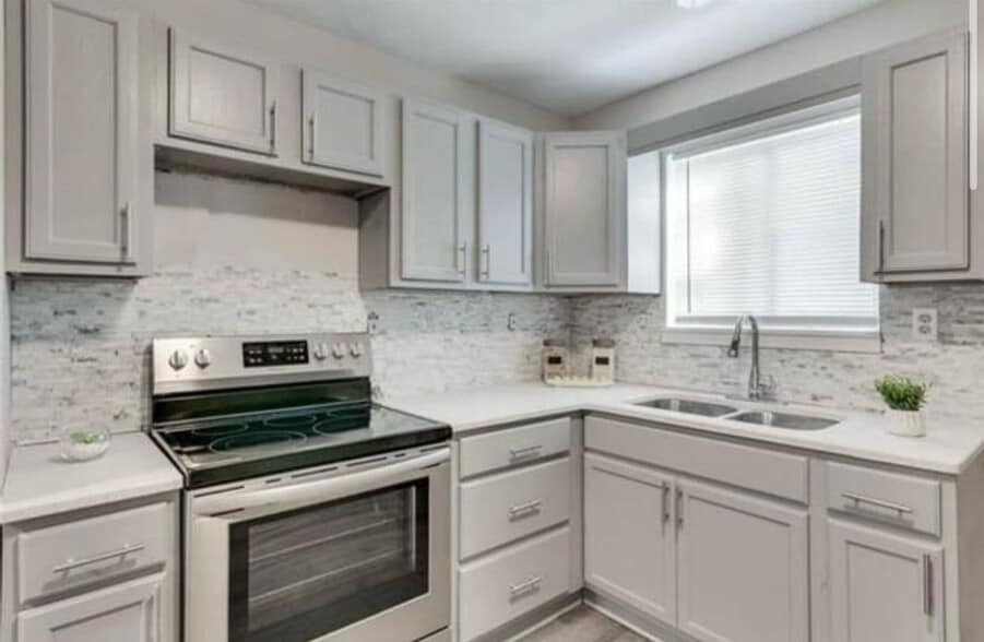 Building Photo - 1895 Dunlap Ave