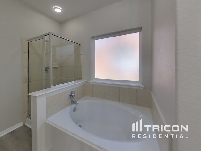 Building Photo - 12303 Kings Garden Ct