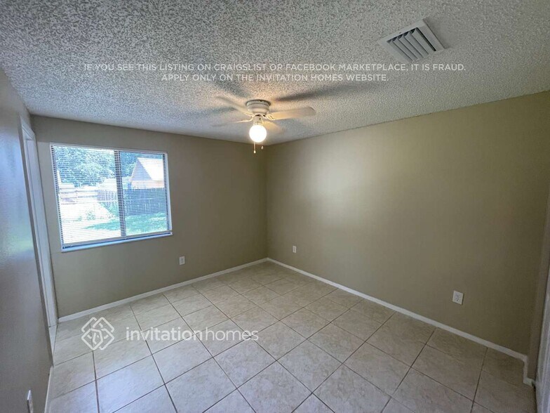 Building Photo - 1220 Piney Branch Cir