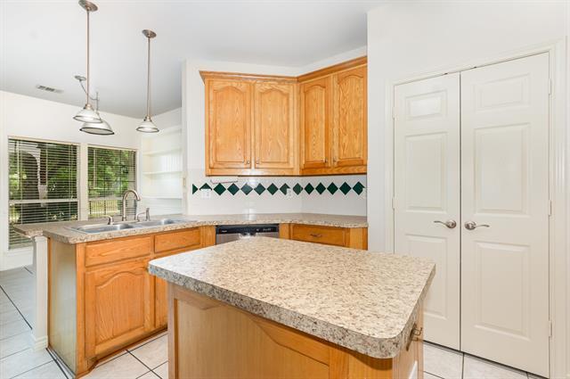 Building Photo - 9702 Kings Link Cir