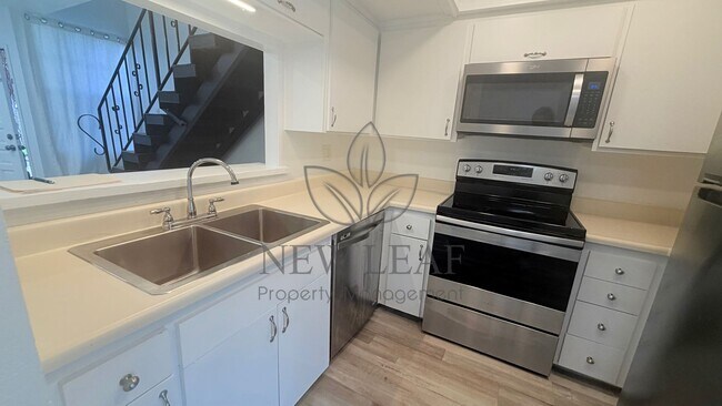 Building Photo - 1412 Everton Pl