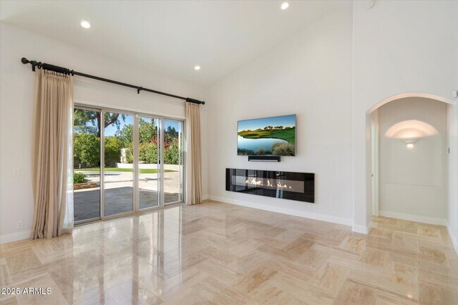 Building Photo - 17394 N 77th St