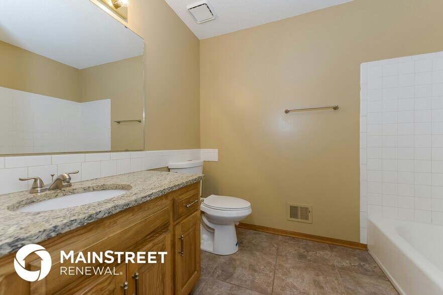Building Photo - 5732 McCormick Dr