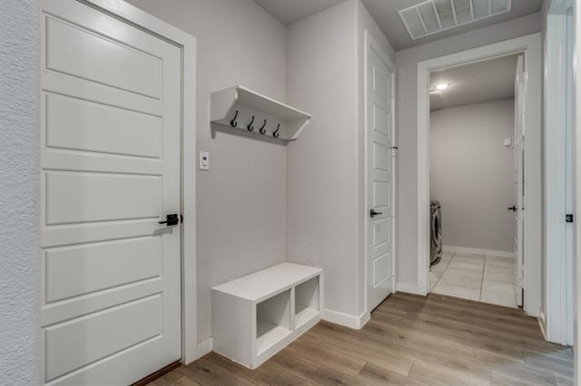 Building Photo - 4000 Starlight Creek Dr