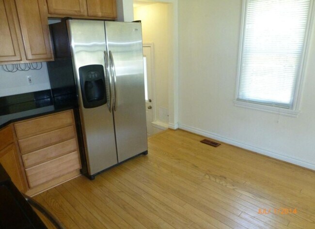 Building Photo - 1409 Gardenia Ave