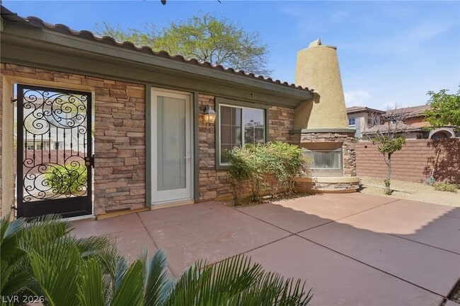 Building Photo - 10344 Shropshire St