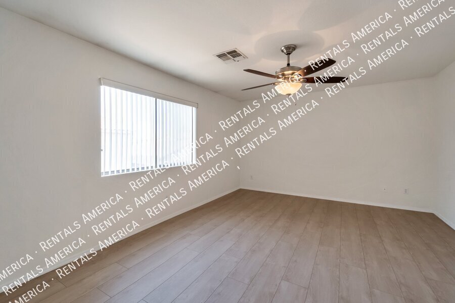 Building Photo - 2720 E Indian Wells Pl