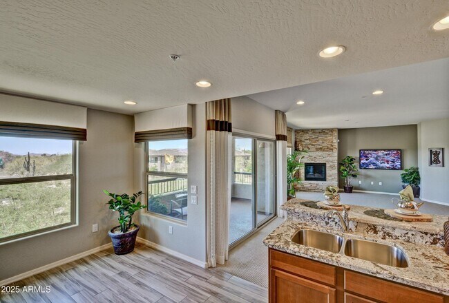 Primary Photo - 33575 N Dove Lakes Dr