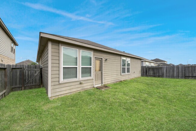 Building Photo - 25827 Kinship Ct