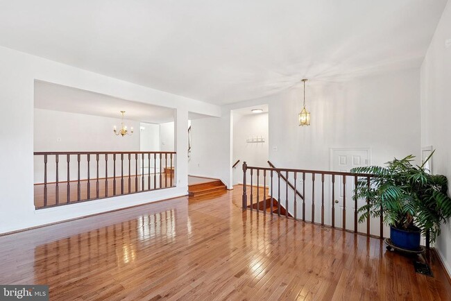 Primary Photo - 3120 Valentino Ct