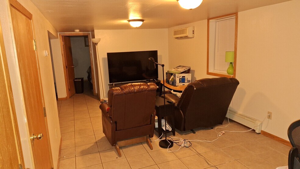 Building Photo - 311 17th St N