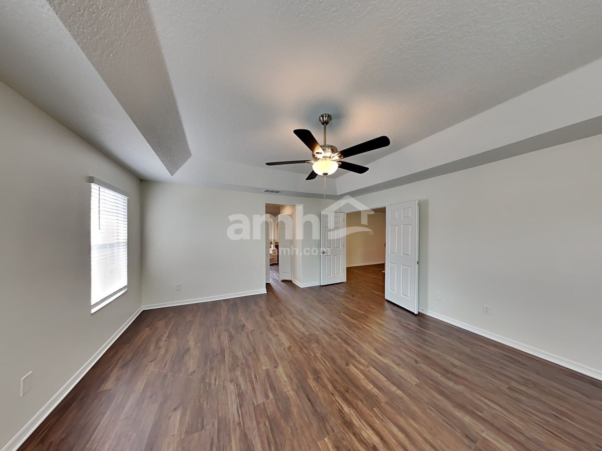 Building Photo - 2300 Treetop Ln