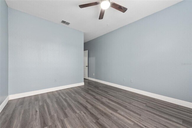 Building Photo - 3349 S Kirkman Rd
