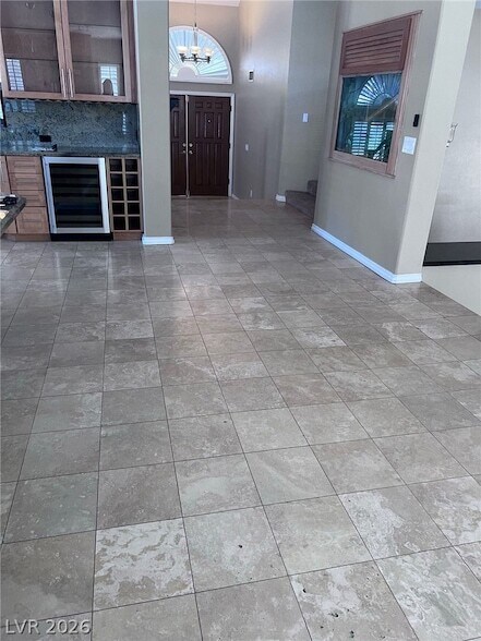 Building Photo - 2817 Via Avanti St