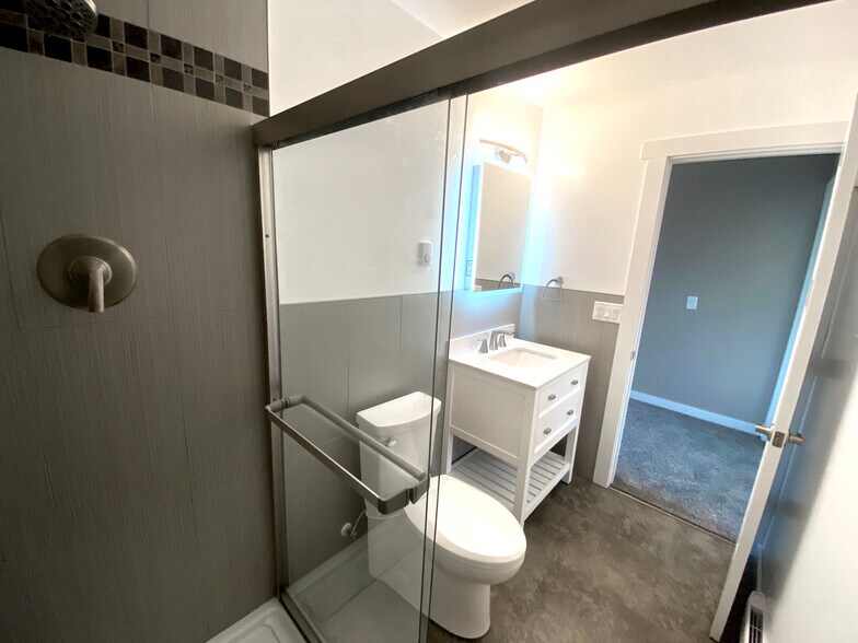 Bath - 150 Briar Ln