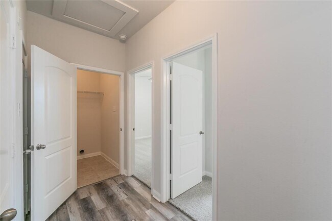 Building Photo - 6152 Nathan Creek Dr