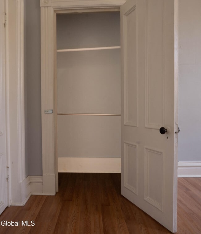 Building Photo - 546 5th Ave