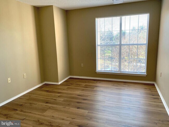 Building Photo - 21033 Timber Ridge Terrace