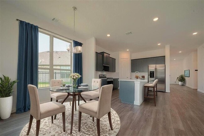 Building Photo - 2040 Terra Rose Dr