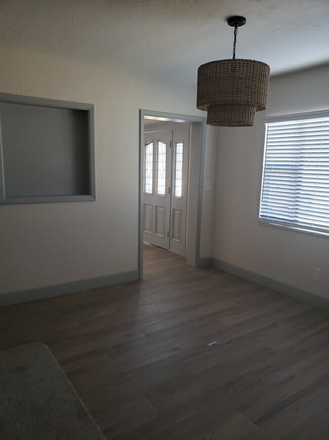 Dining Room - 1528 77th Ave N