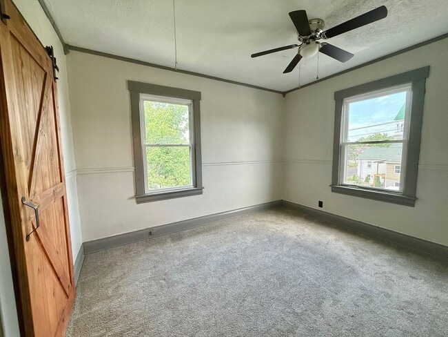 Building Photo - 210 O Bannon Ave