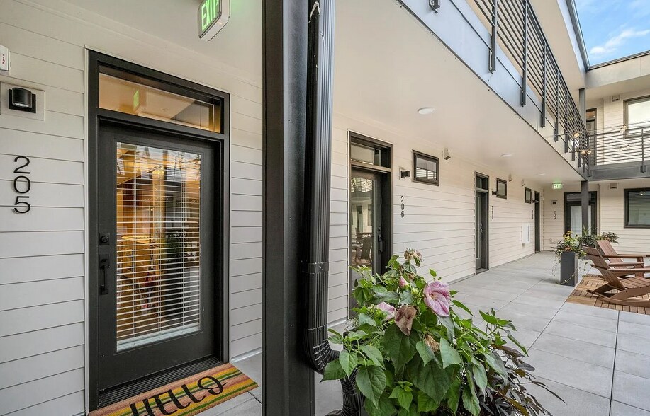 Building Photo - 2120 N Downing St