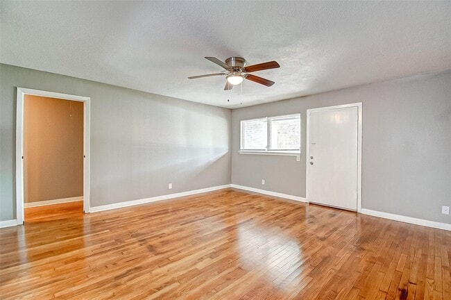 Building Photo - 213 Newman Rd