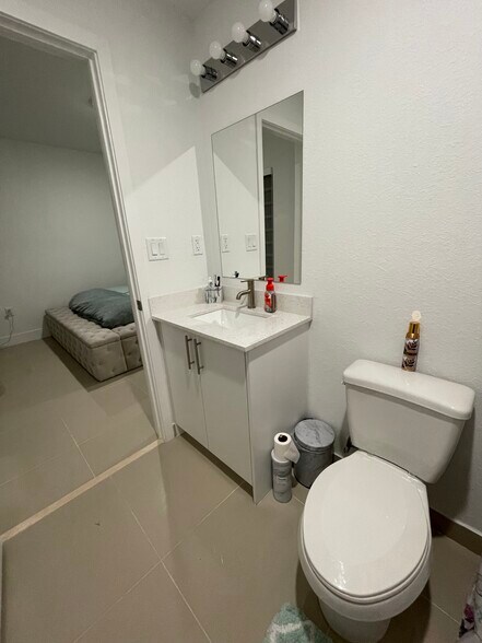 Building Photo - 25887 SW 145th Ave
