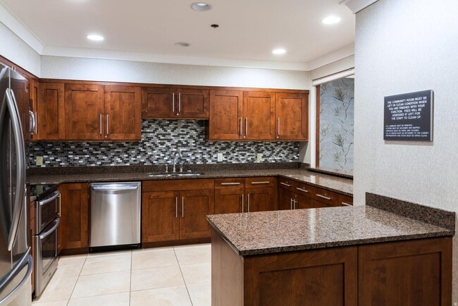 Building Photo - 44 W Broadway