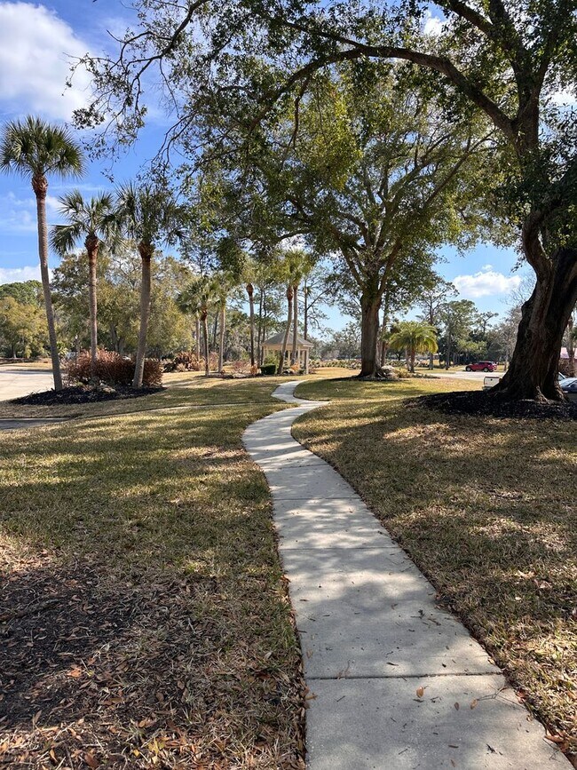 Building Photo - 2 Bedroom 2 Bath in Plantation Bay in Ormond Beach