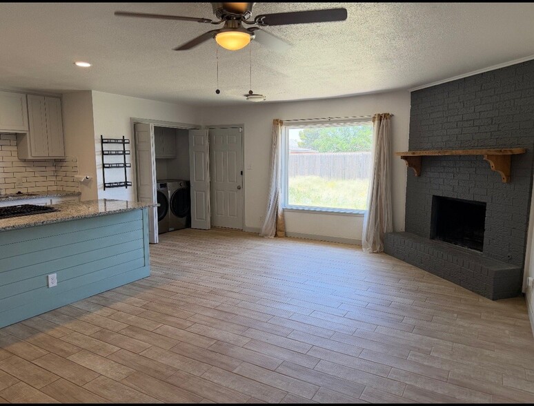 Building Photo - 604 Beckley Dr