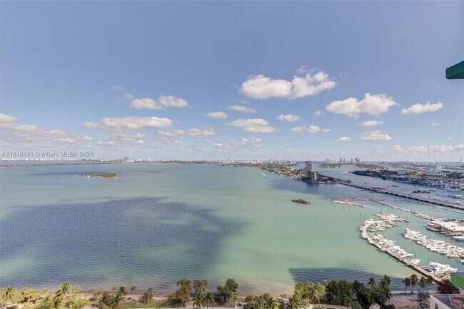 Building Photo - 1756 N Bayshore Dr