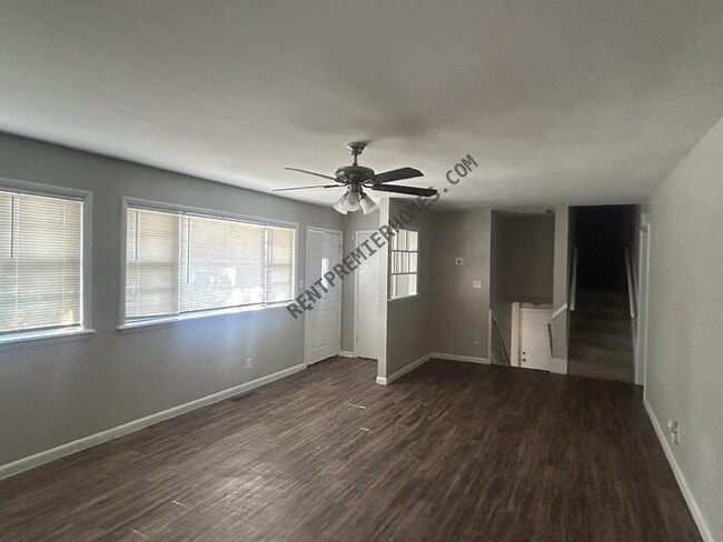 Building Photo - 101 W 31st St