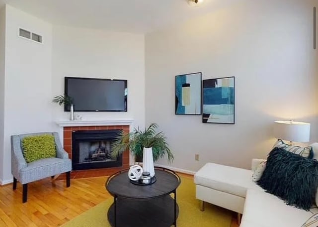 Building Photo - 2321 Rutger St