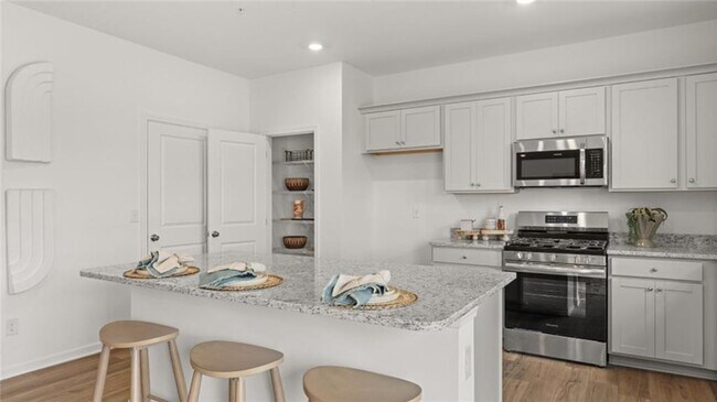 Building Photo - 2084 Pecan Dr