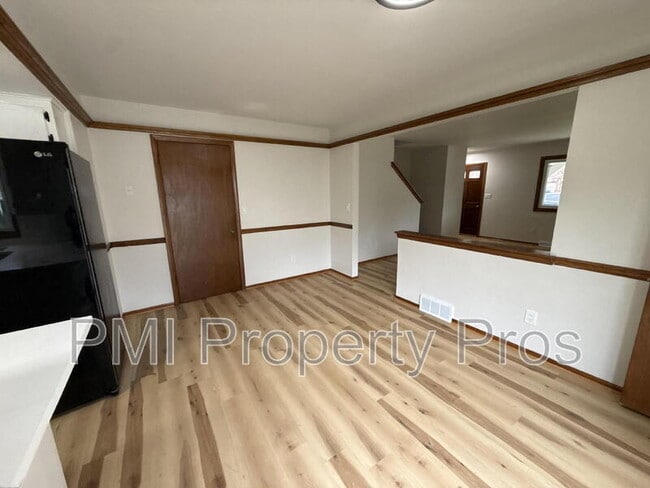 Building Photo - 8148 S 88th St