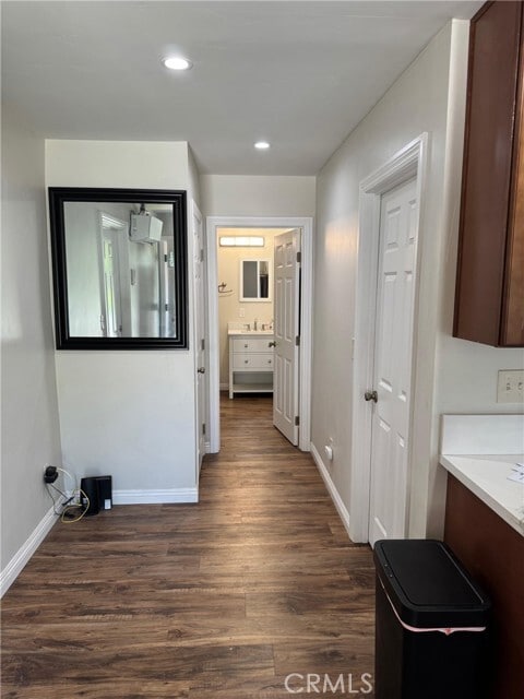 Building Photo - 3298 N Arrowhead Ave